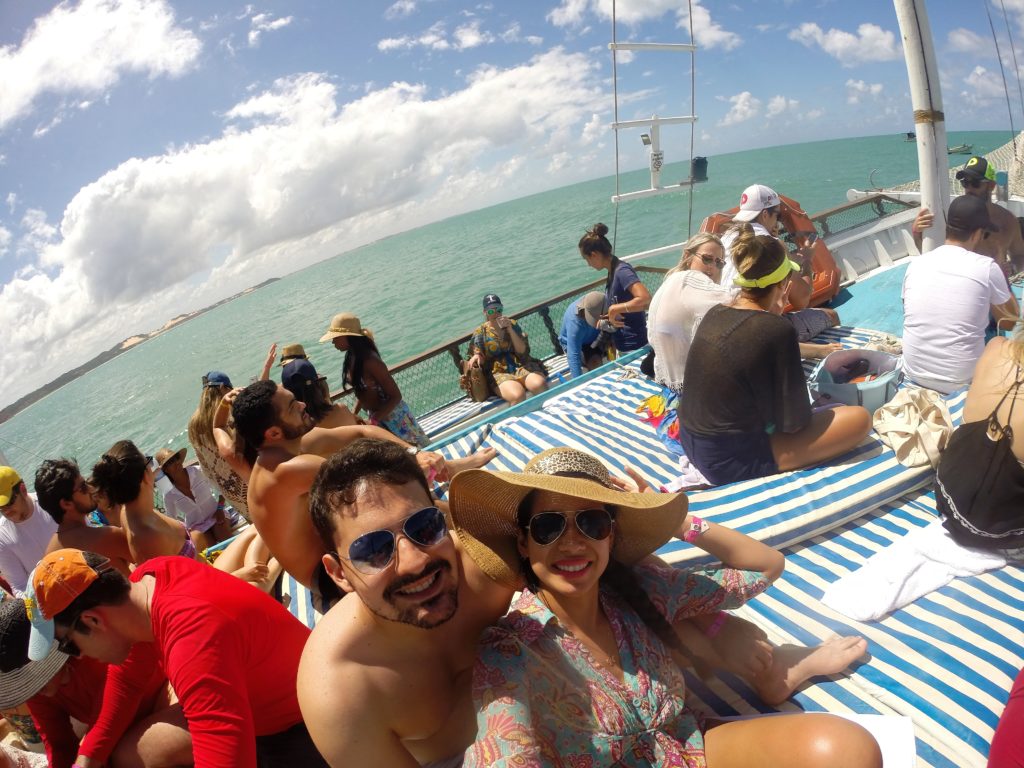 Passeio de barco em Pipa - nesse passeio é possível ver golfinhos!