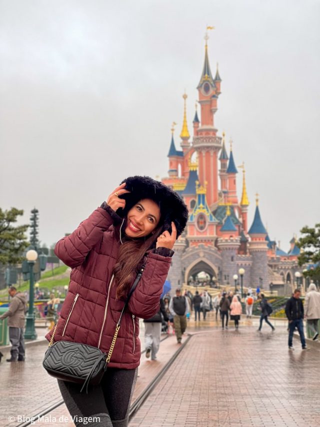 Descubra qual é a melhor forma de fazer câmbio nas suas viagens!